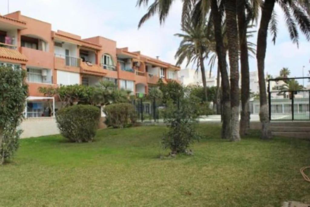 Entremares, Estudio A 150 Metros Playa